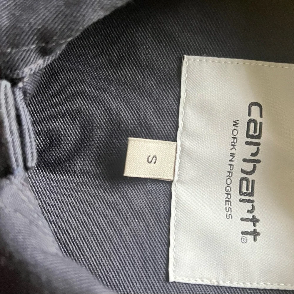 CARHARTT WIP- WORKWEAR SHIRT- SMALL - Picture 3 of 4